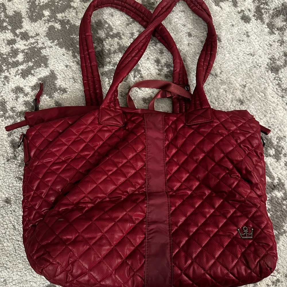 Oliver Thomas maroon cranberry quited tote bag. Machine washable